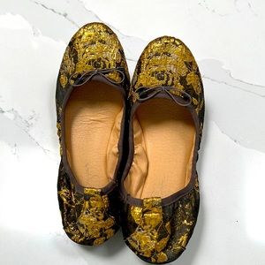 Jessica Simpson gold leaf ballet flats